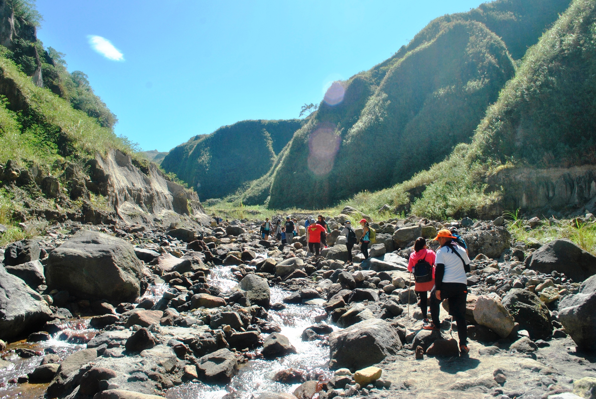 1 - trekkers to pinatubo crater