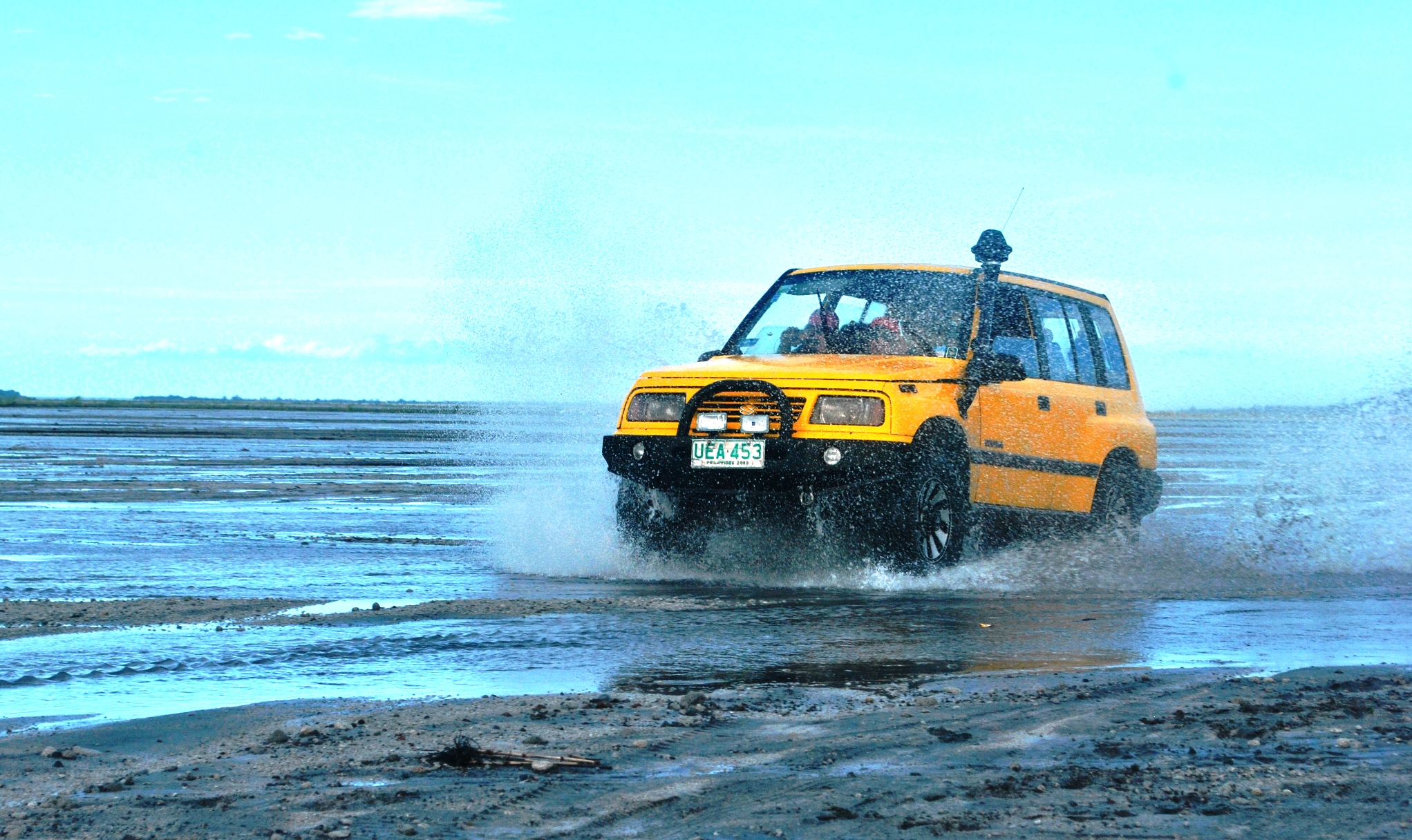 4 - bucao lahar field crossing