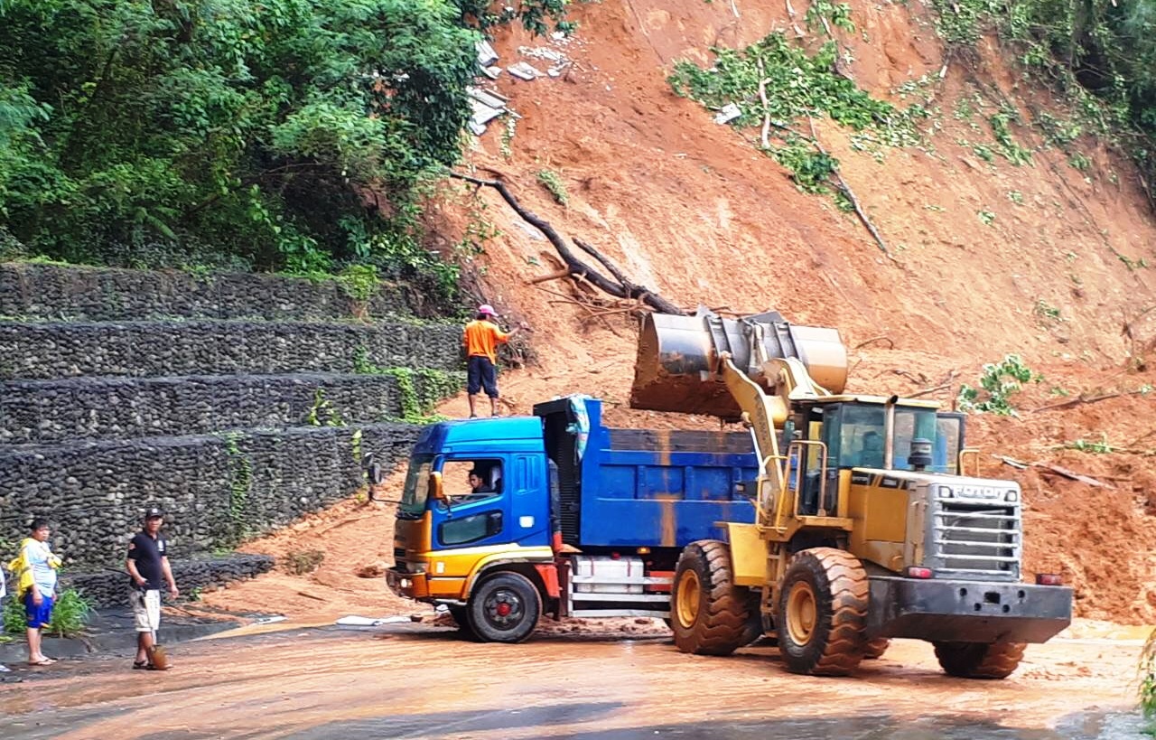 aparri landslide clearing operation