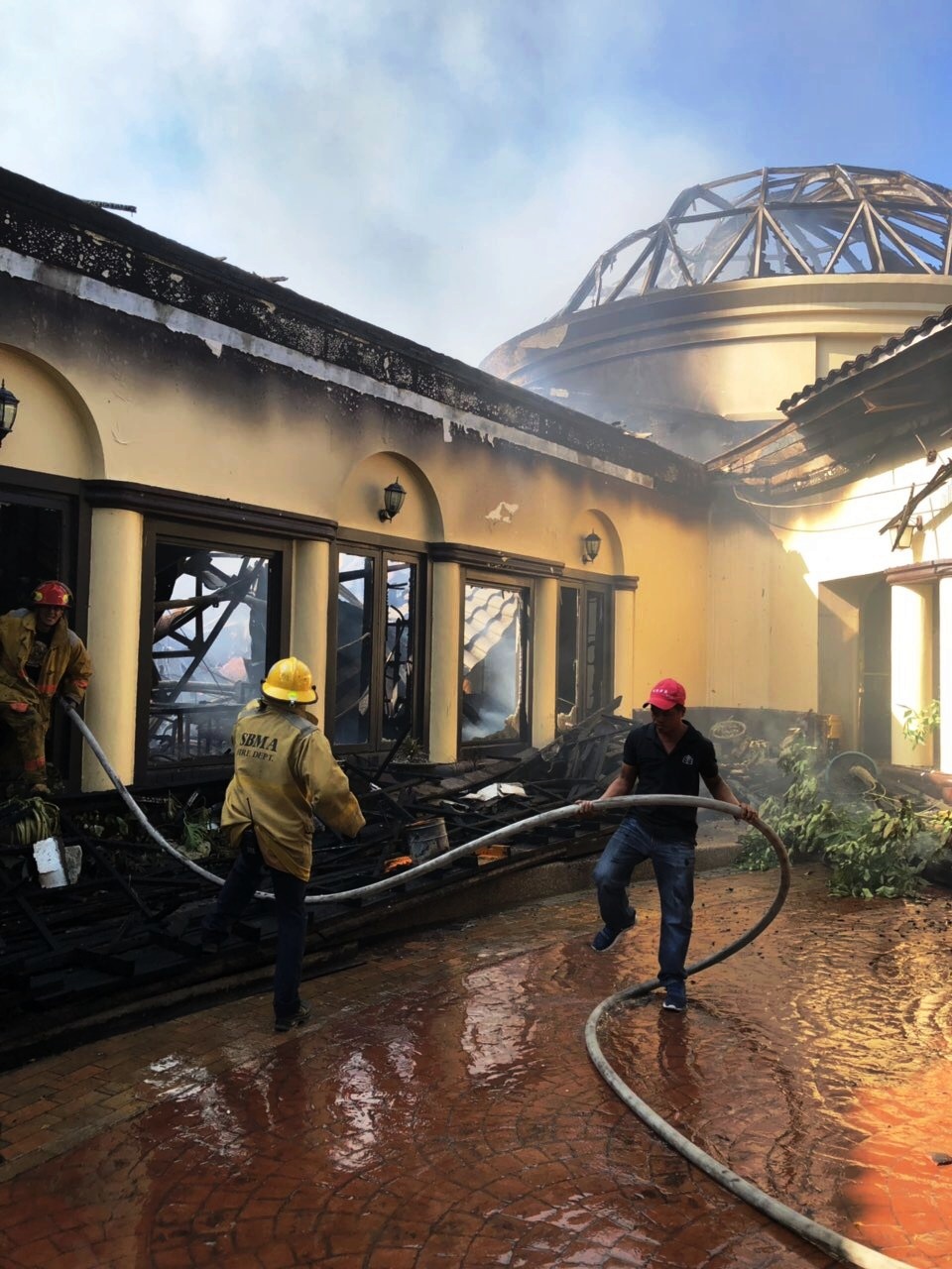 apec clubhouse fire2