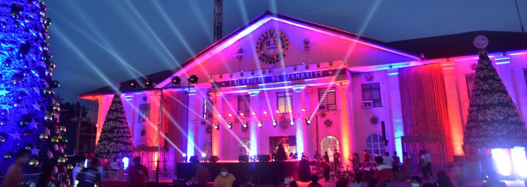 Zambales lights up with Yuletide&nbsp;colors