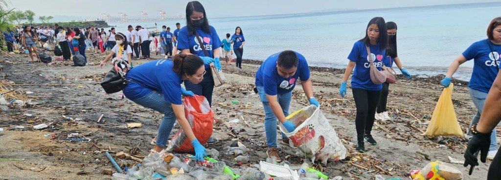 SM’s biggest haul at 38th International Coastal Cleanup: 75,000kgs of trash collected by 17,000 volunteers from 15&nbsp;malls
