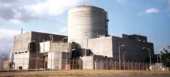 Cayetano: Bill on nuclear regulation not meant to build nuke&nbsp;plant
