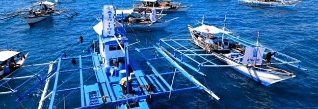 Philippine Christmas Resupply Convoy Canceled After Chinese Warship&nbsp;Harassment