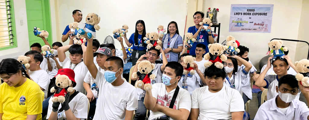 ‘Bears of Joy’ bring smiles to Olongapo&nbsp;kids