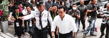 Trillanes files plunder raps vs. ex-Pres. Duterte, Senator Bong&nbsp;Go