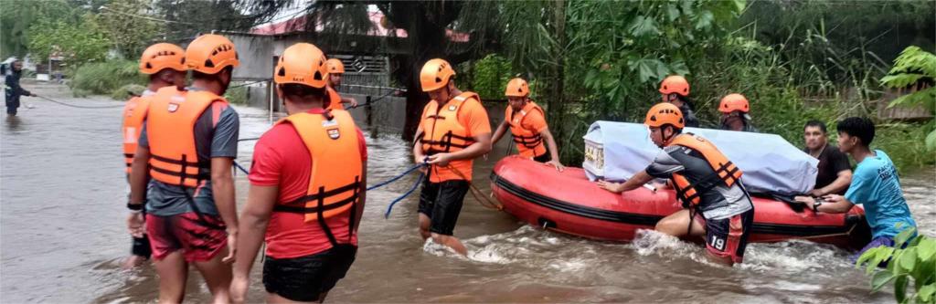 883 families evacuate in Zambales as ‘Carina’&nbsp;exits