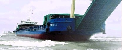 2 Chinese vessels run aground in Ilocos Norte due to&nbsp;‘Marce’