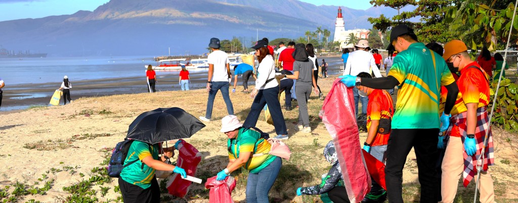 SUBIC BEACH CLEANUP