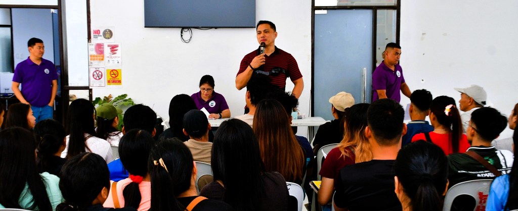 Botolan LGU assists teacher-examinees