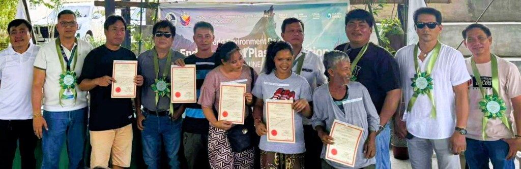 41 Central Luzon residents receive land titles from&nbsp;DENR