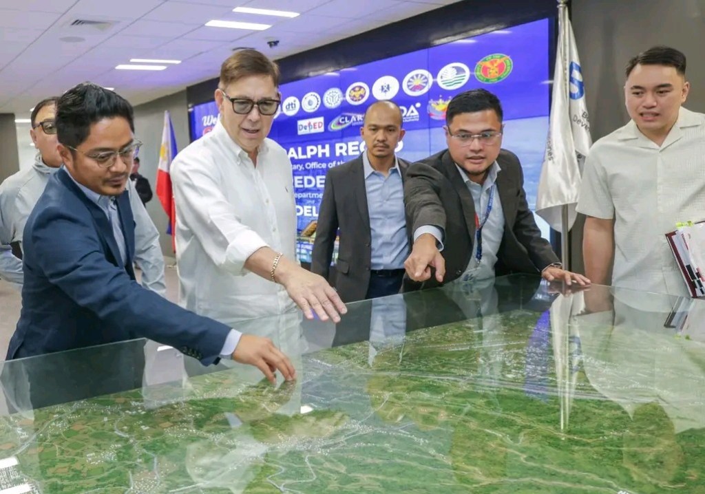 PBBM orders fast-tracking of Clark semicon, AI projects 