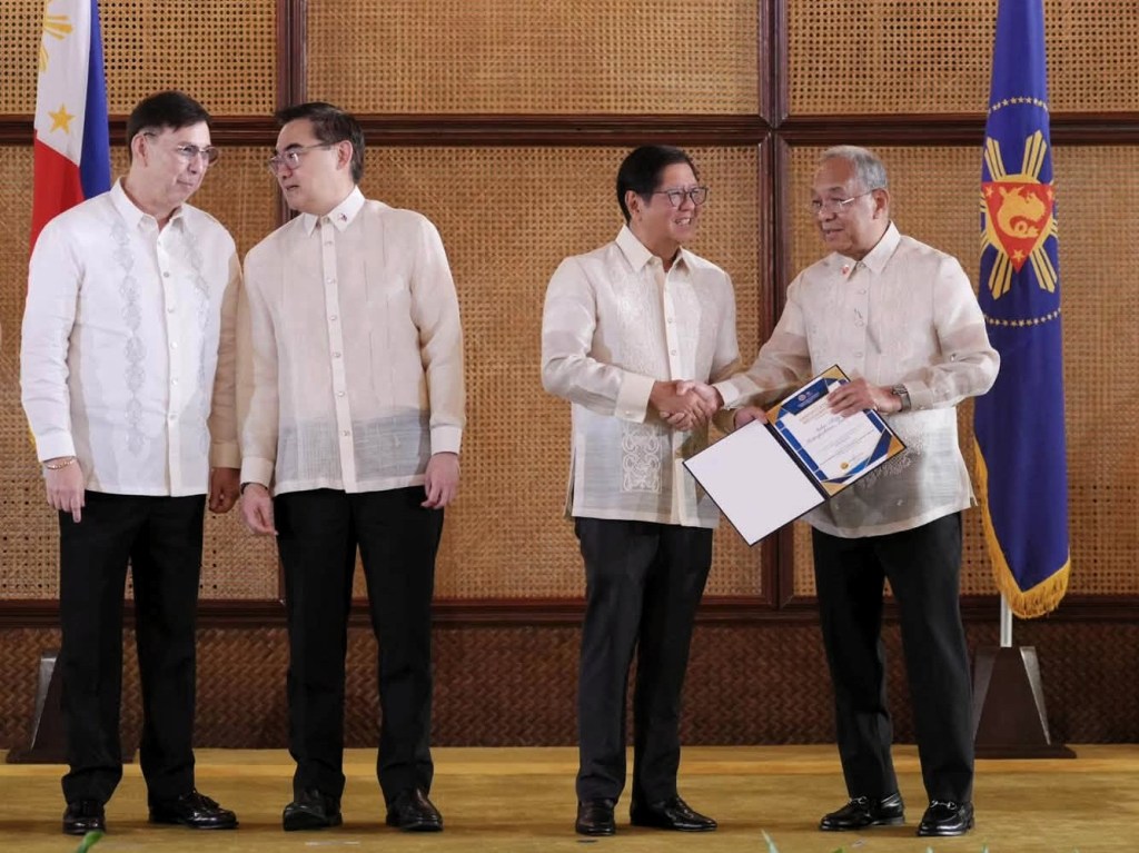 Major CL ecozones remit P4.14-billion dividends to&nbsp;govt