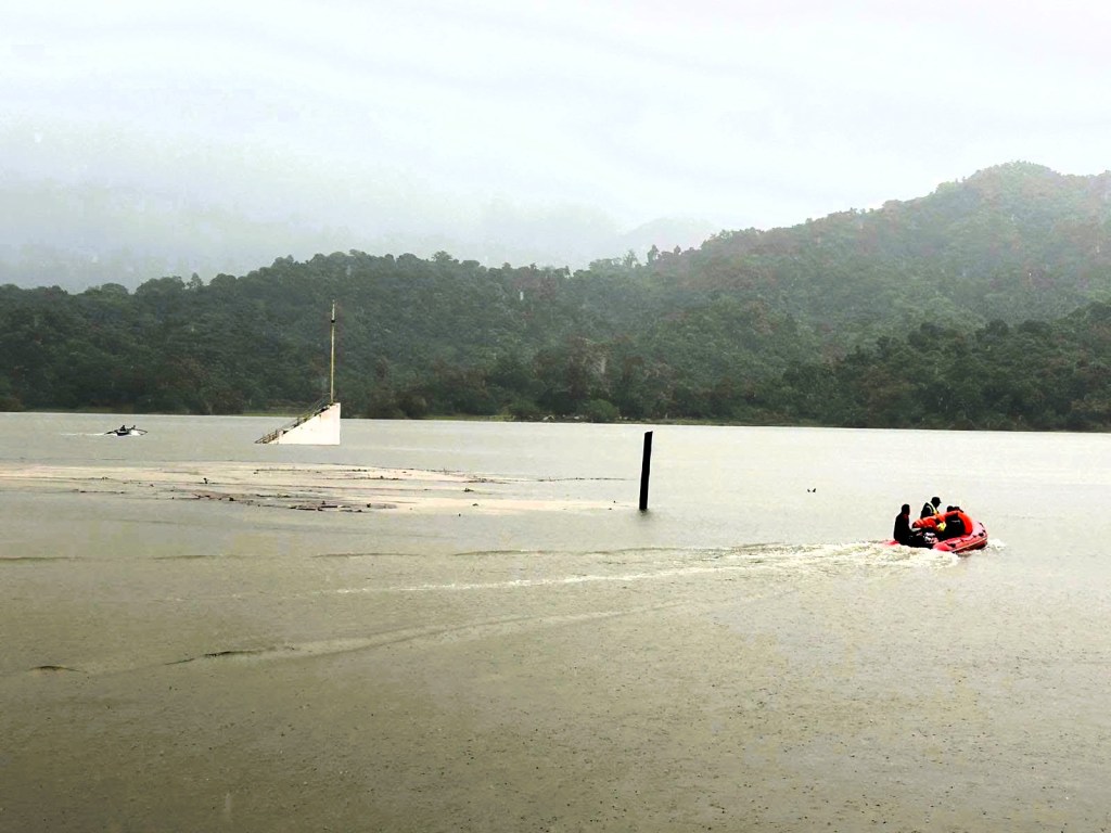 Search continues for 3 missing Aetas in Lake Mapanuepe&nbsp;tragedy