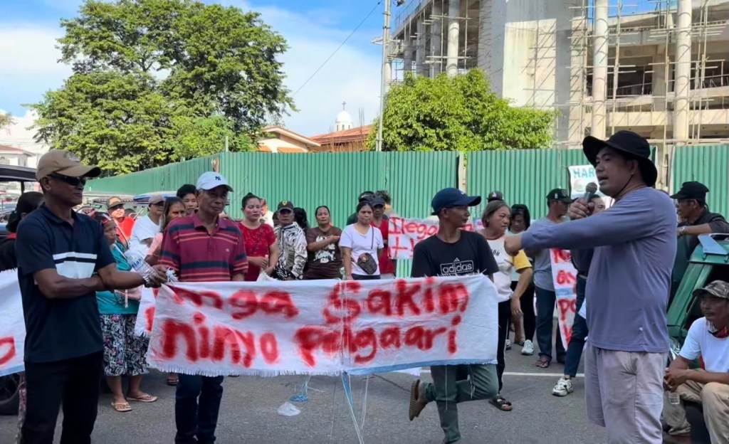 Zambales fishers assert rights to beach access blocked by resorts